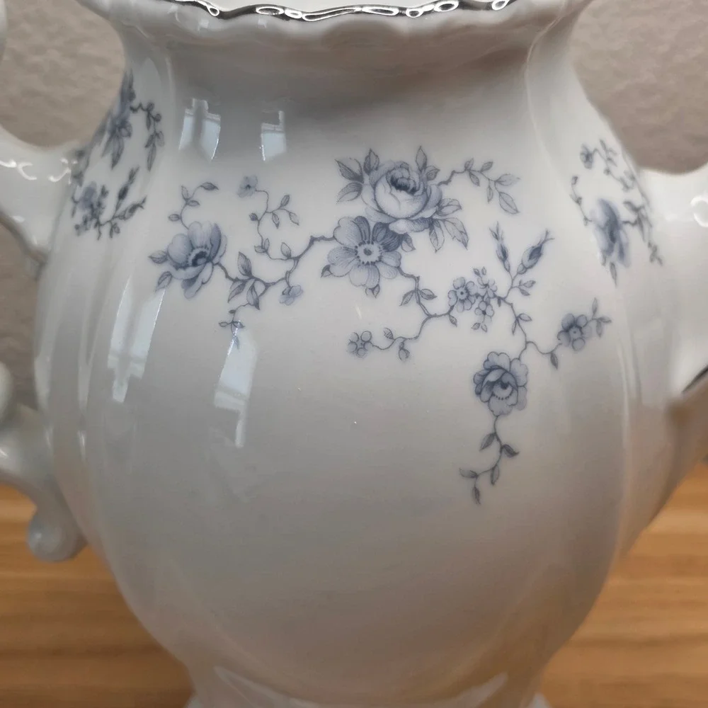 Johann Haviland Blue Garland 6 Cup Coffee Pot and Lid 11